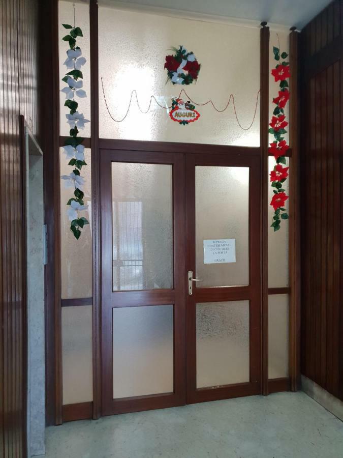 Casa Inn-centro Aeroporto di Catania Fontana Rossa Esterno foto